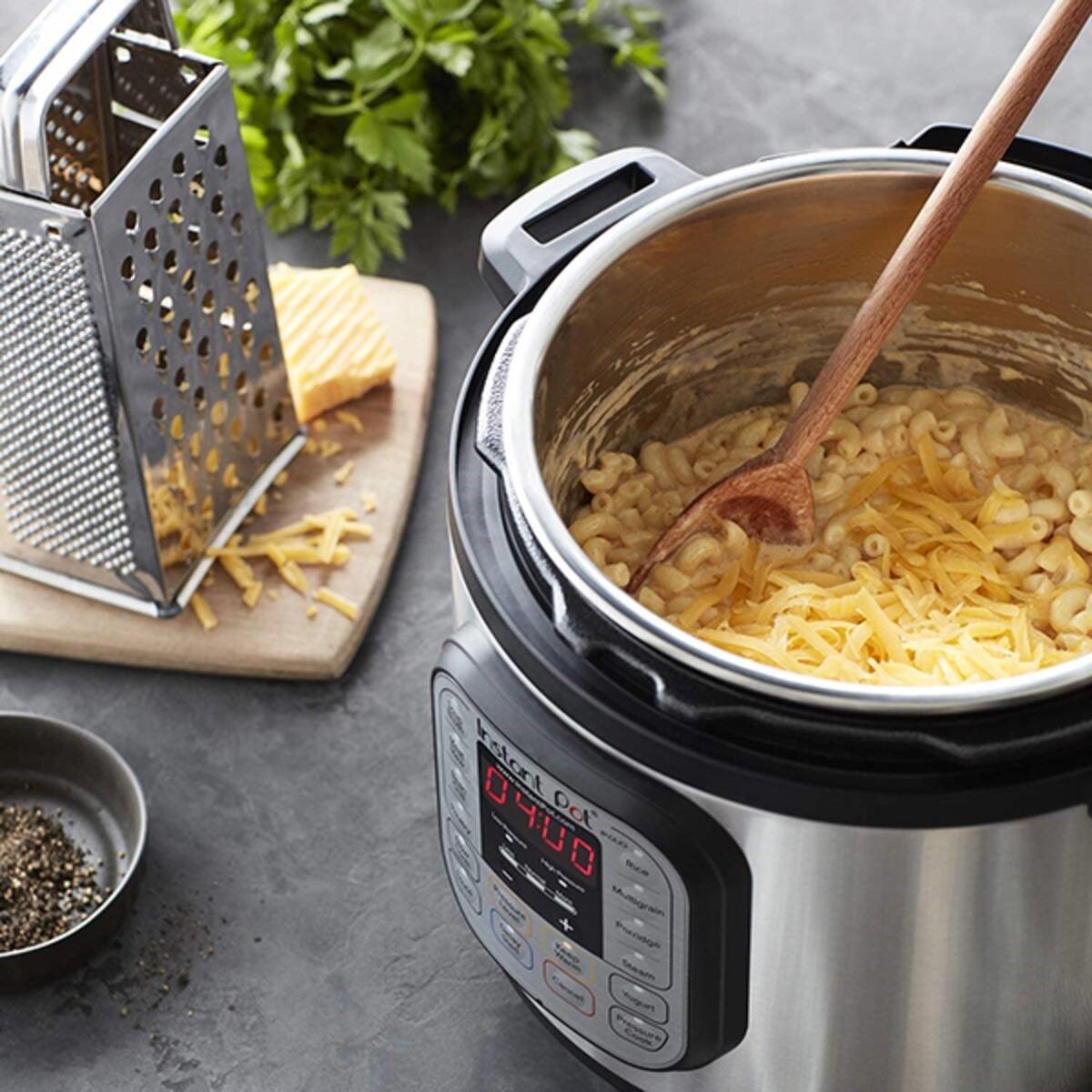 Instant pot - a quick tool for cooking Instant pot - a quick tool for cooking