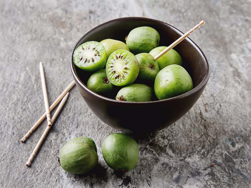 Kiwi berries Characteristics